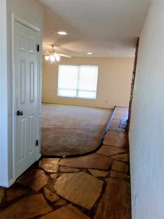 2800 Hedgeway Dr - Photo 6 of 18