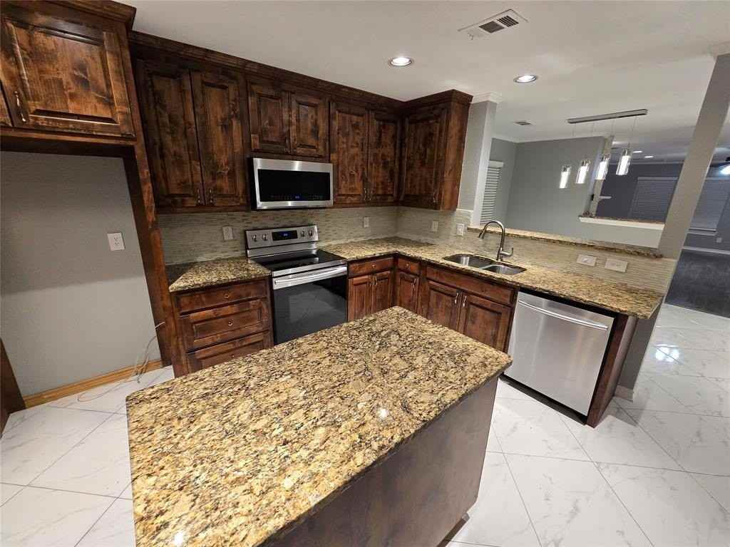 700 White Fields Way - Photo 4 of 31