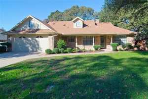 featured image of 120 Marseille Dr