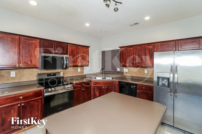 9226 Chastain Pl - Photo 6 of 16