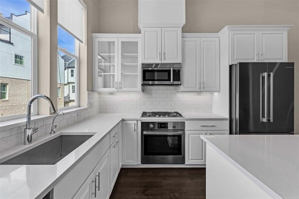 2238 Alterbrook Ln - Photo 5 of 19