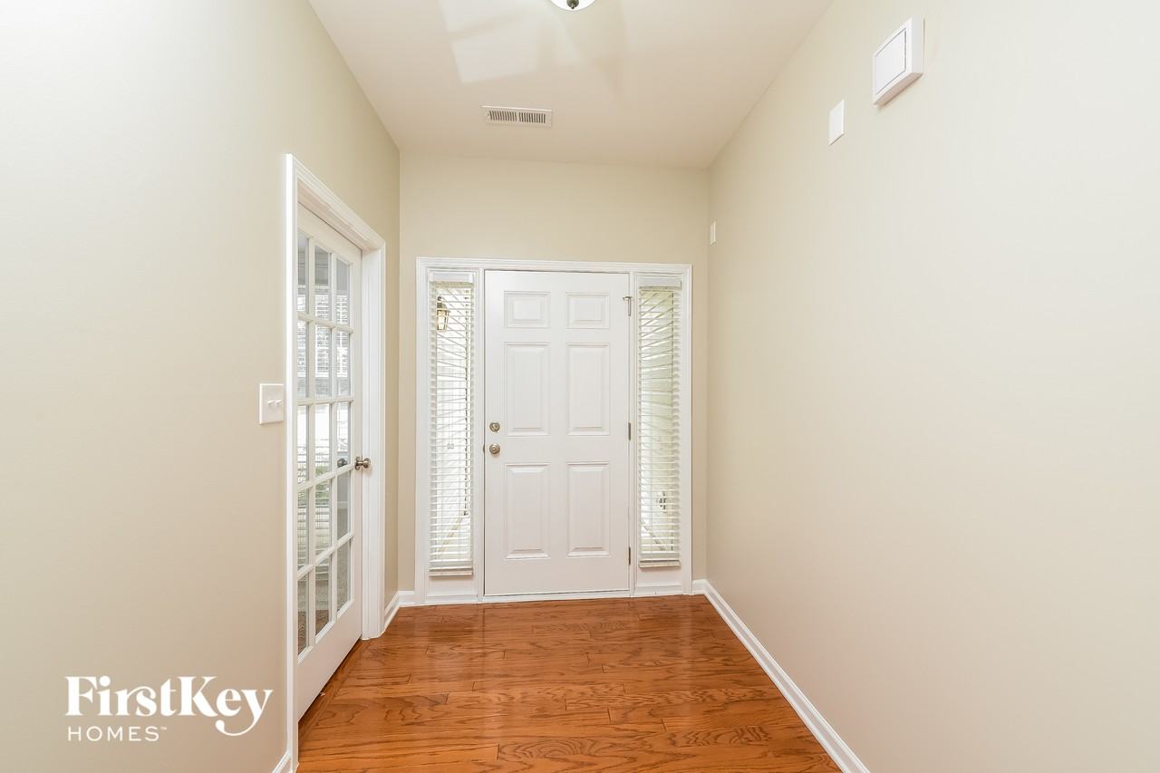 6063 Willomere Cir - Photo 2 of 15