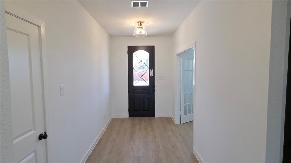 1218 Watercrest St - Photo 4 of 23