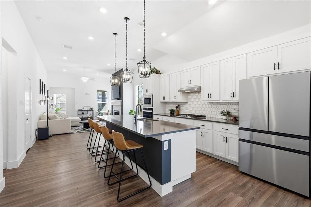 2320 Stella Ln - Photo 6 of 18