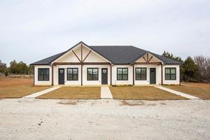 featured image of 20496 Us Highway 377 #C