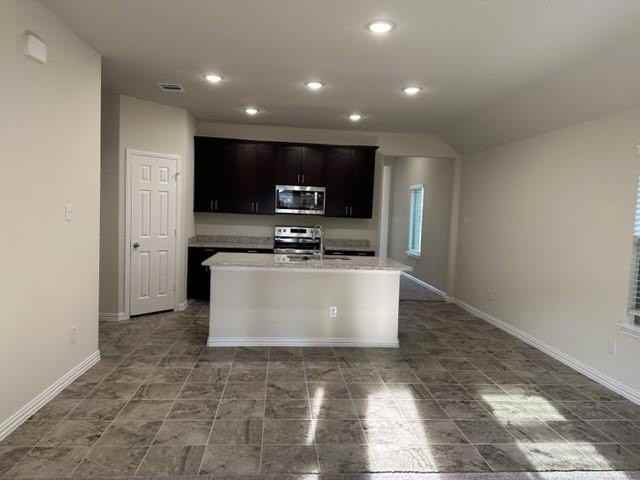 433 Alpha - Photo 6 of 39