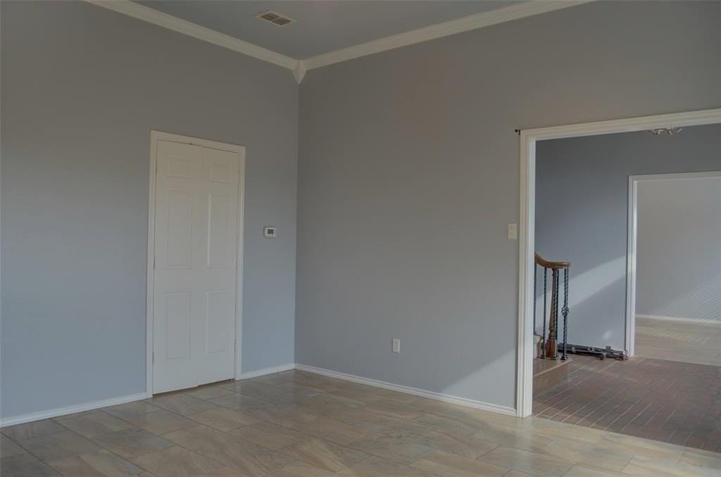 105 Country Green Ct - Photo 4 of 20