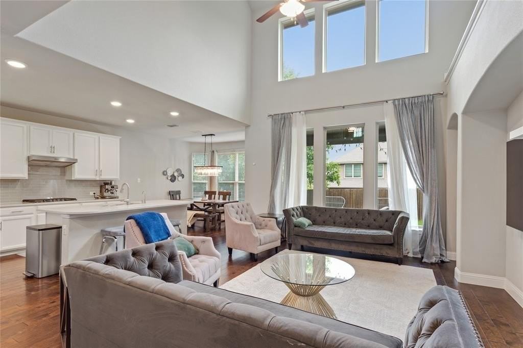 11408 Morrow Ln - Photo 5 of 22