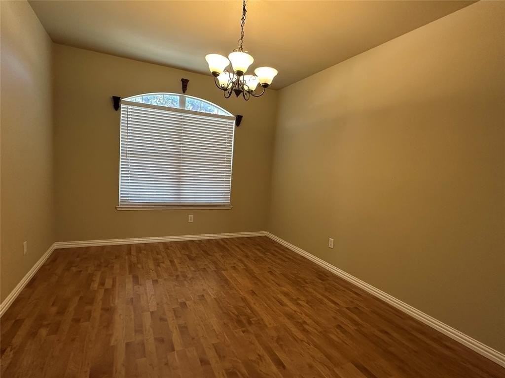 8466 Davis Dr - Photo 5 of 27