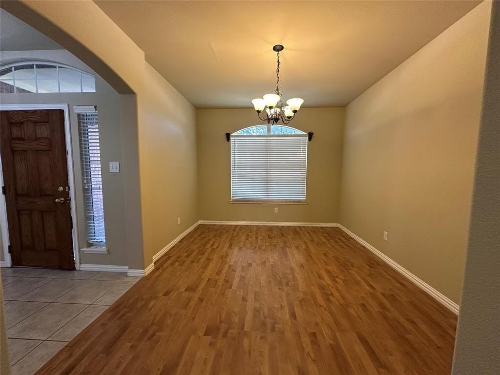 8466 Davis Dr - Photo 6 of 27