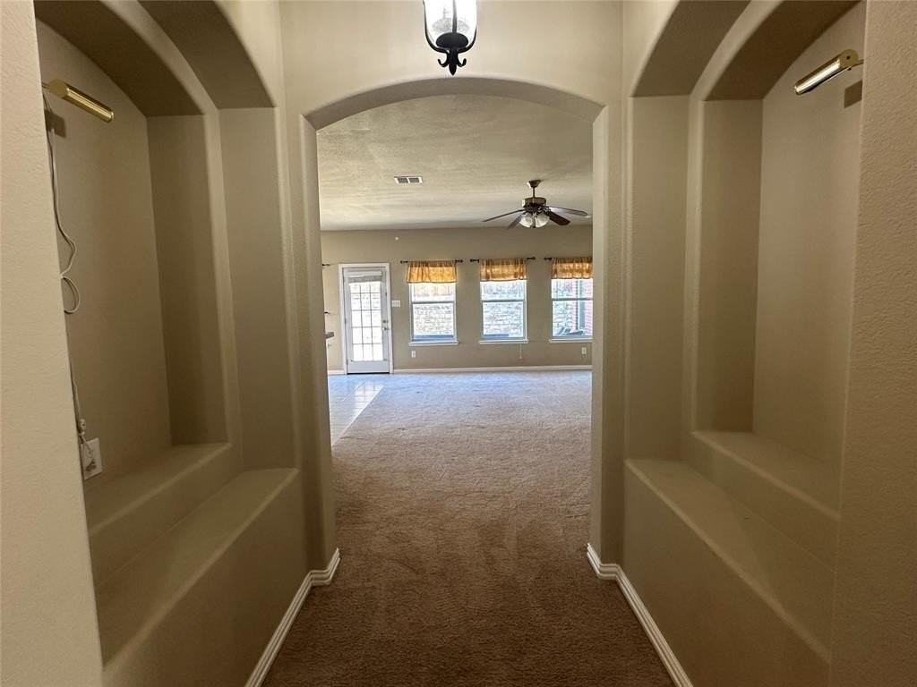 8466 Davis Dr - Photo 7 of 27