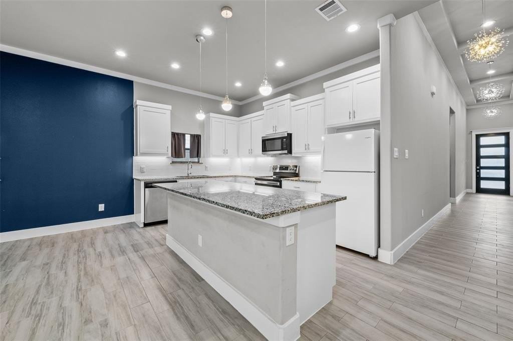 3403 Bickers St - Photo 2 of 26