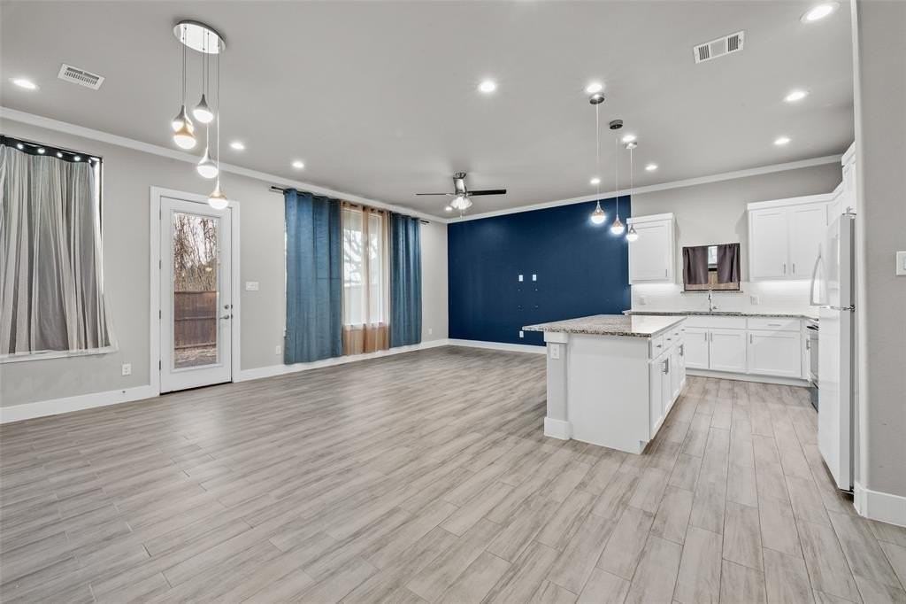 3403 Bickers St - Photo 4 of 26