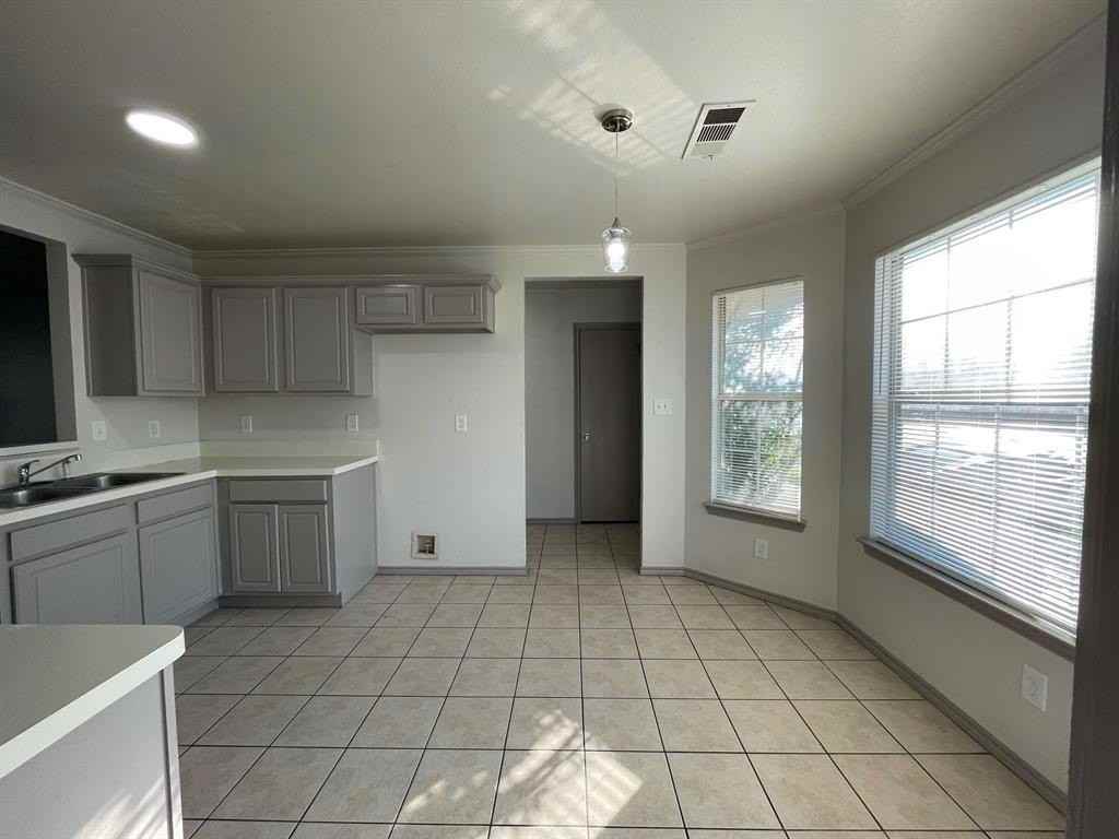 4102 Opal Ave - Photo 3 of 16