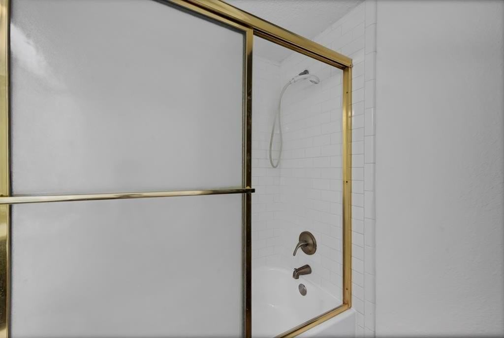 4011 Saint Christopher Ln - Photo 7 of 19