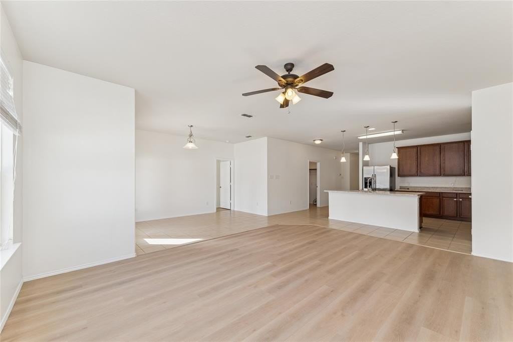 9108 Blackstone Dr - Photo 2 of 31