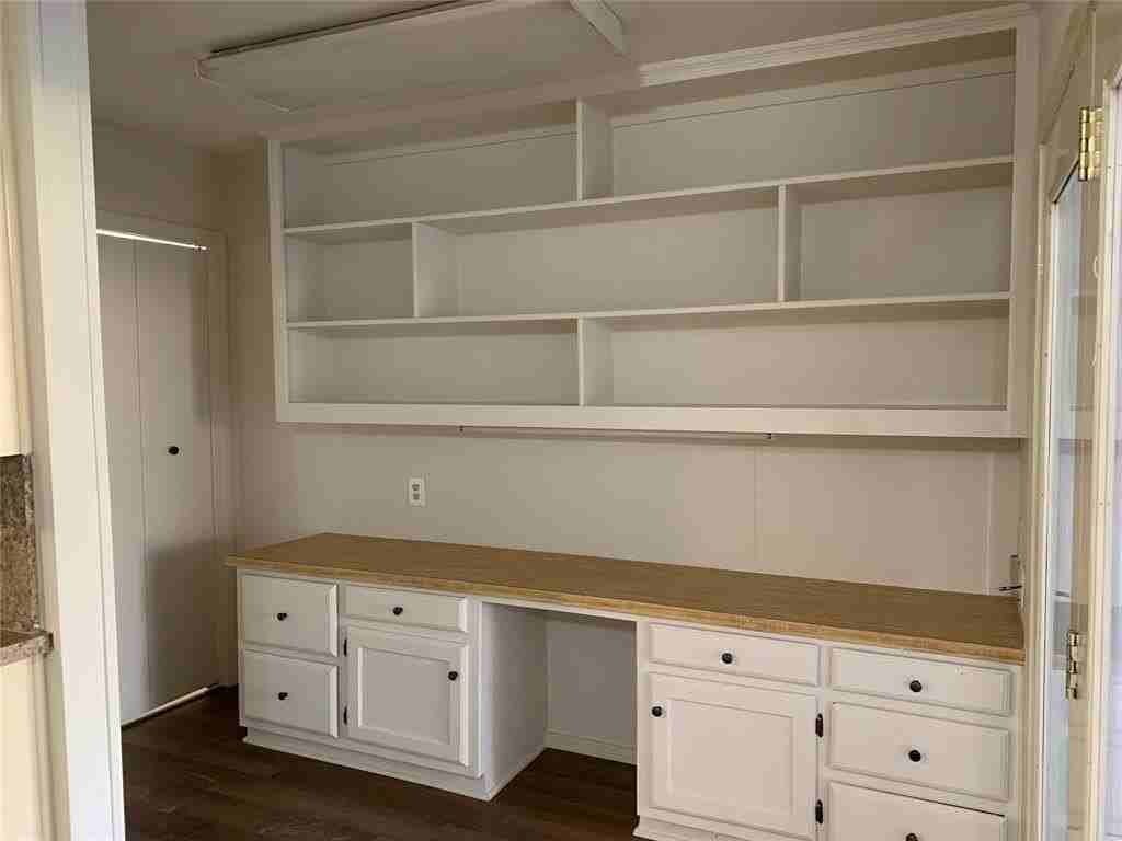 1402 S Cliff St - Photo 4 of 9