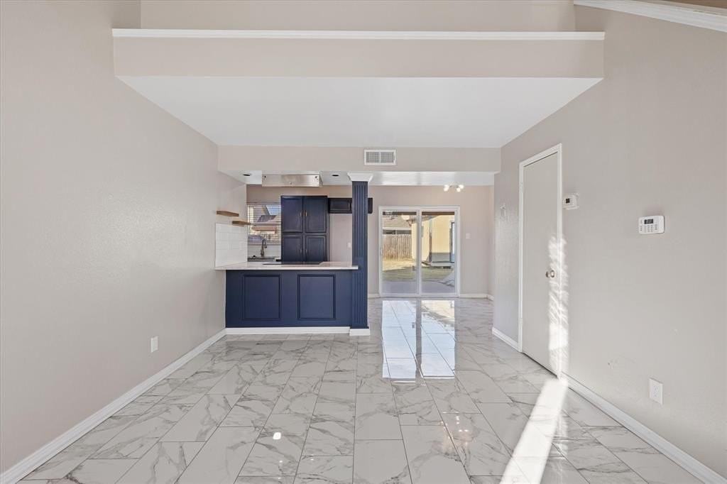 8436 Cloverglen Ln - Photo 2 of 13