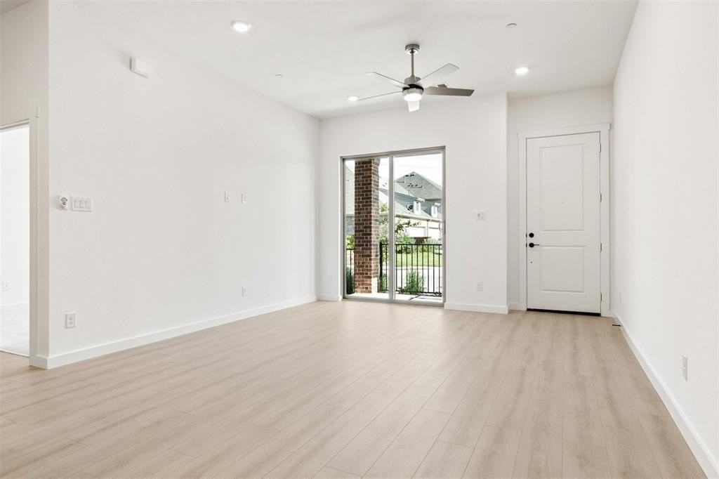 2833 Concord Dr - Photo 3 of 19