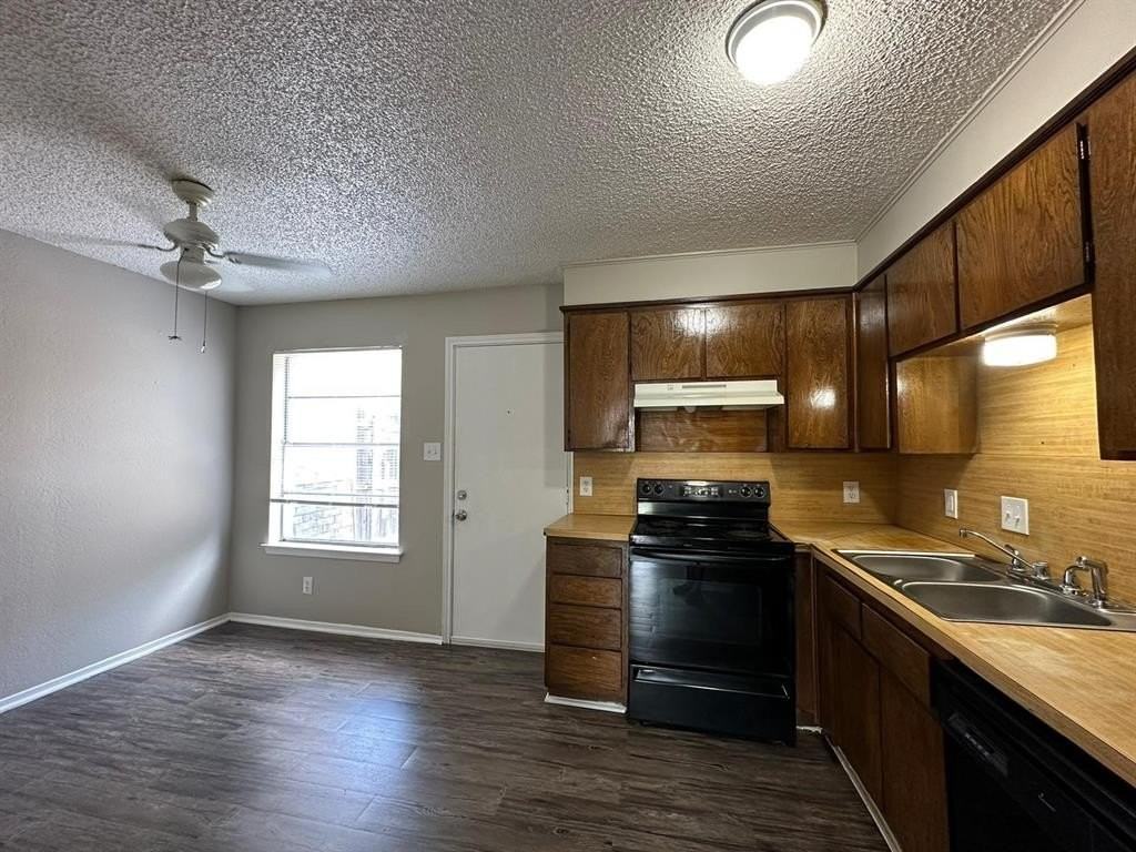 3801 Coates Cir #3805 - Photo 6 of 13