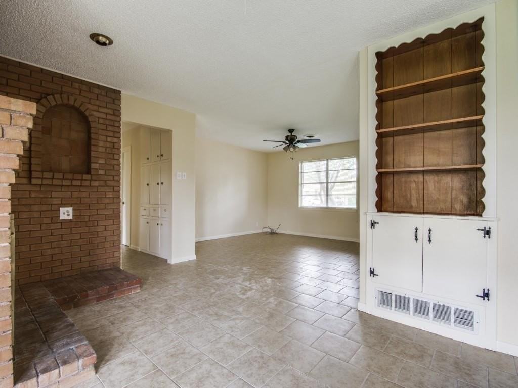 420 Vicki Pl - Photo 5 of 12