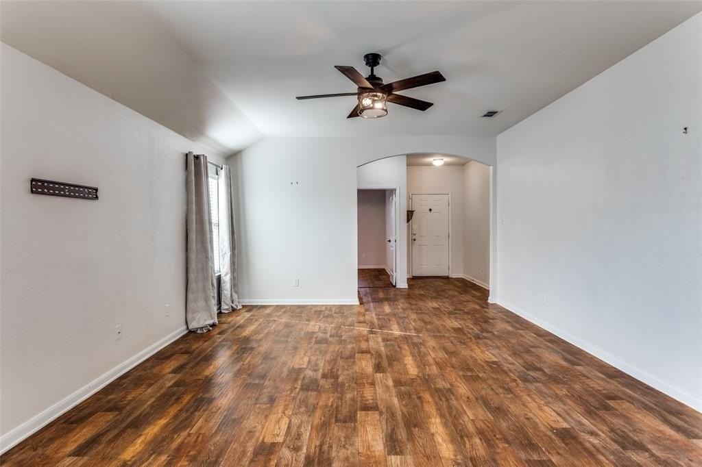 2252 Old Leonard St - Photo 5 of 25