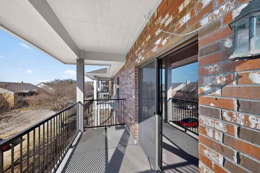 1877 Signal Ridge Pl