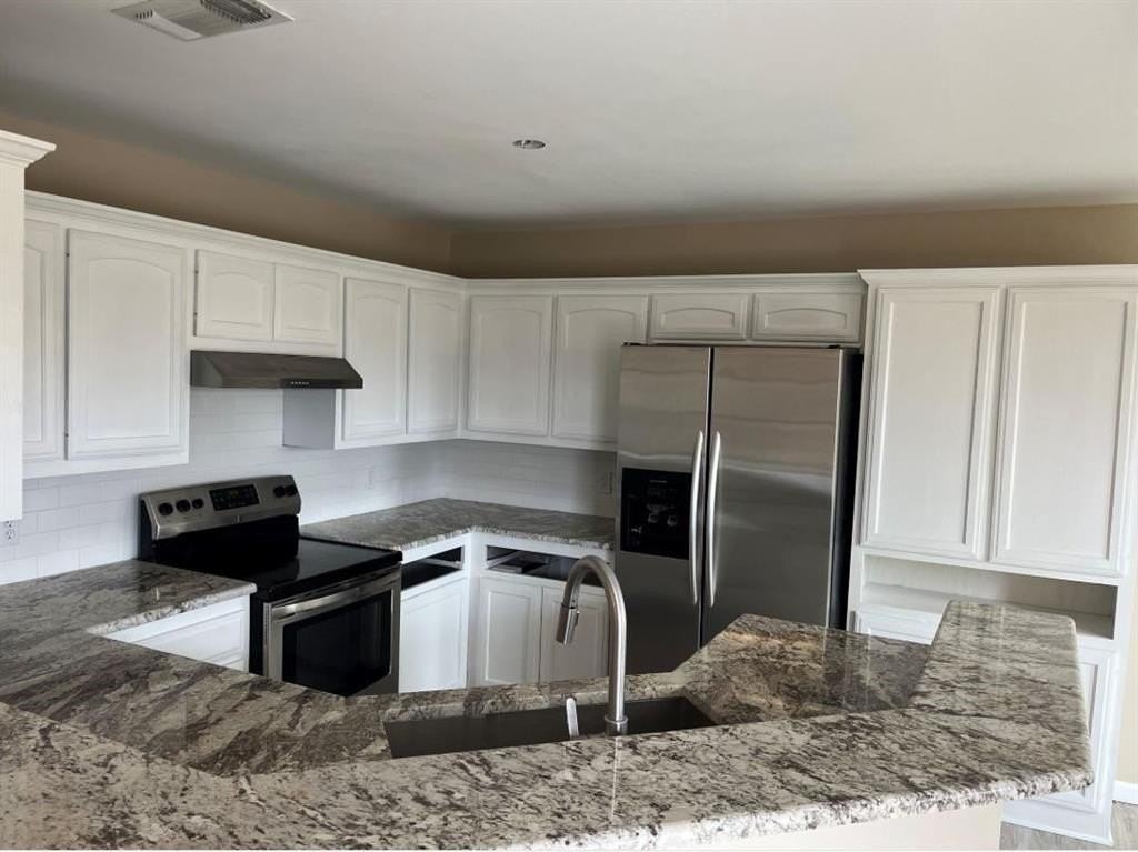 917 Brookhaven Dr - Photo 3 of 10