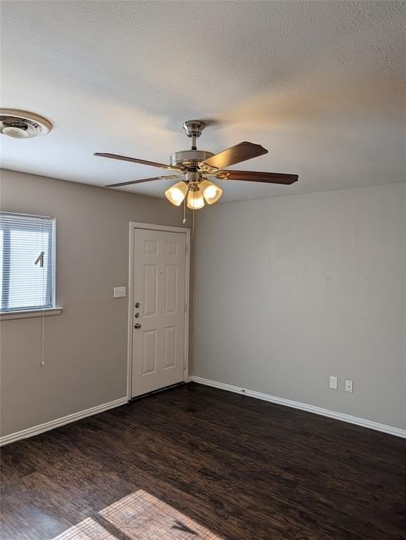 4725 Leonard St - Photo 6 of 18