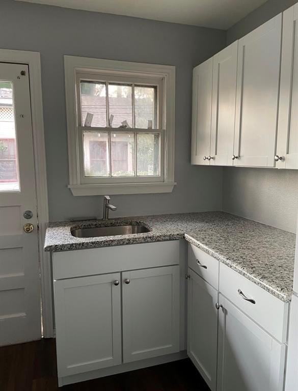 210 W Willingham St #B - Photo 7 of 12