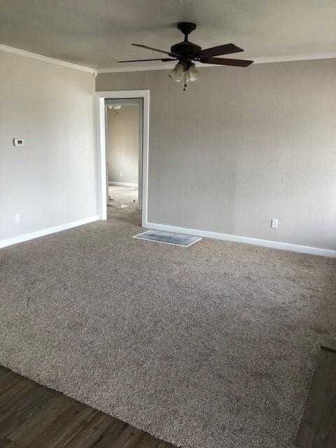 1341 Marshall St - Photo 3 of 11