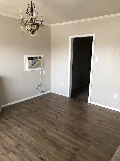 1341 Marshall St - Photo 5 of 11