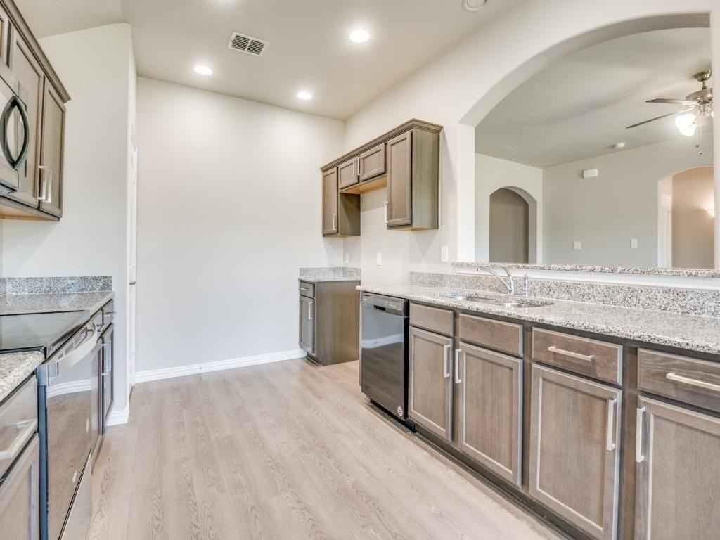 1525 Portofino Dr - Photo 4 of 12