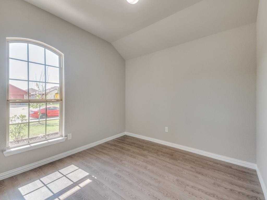 1525 Portofino Dr - Photo 6 of 12