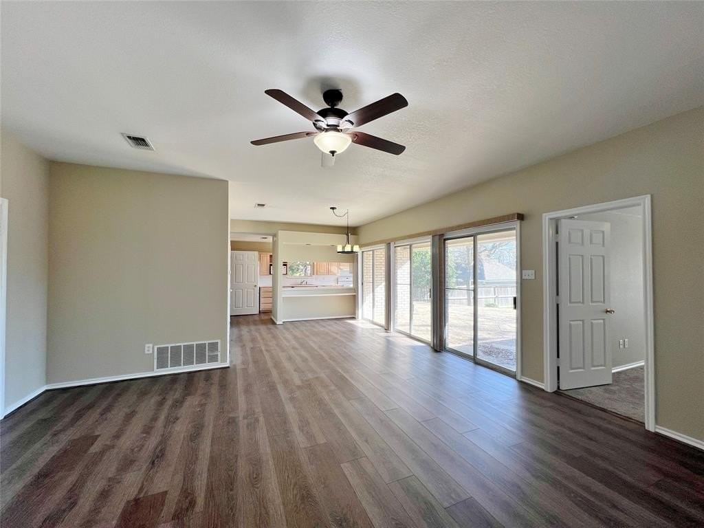 507 W Baylor St - Photo 2 of 17