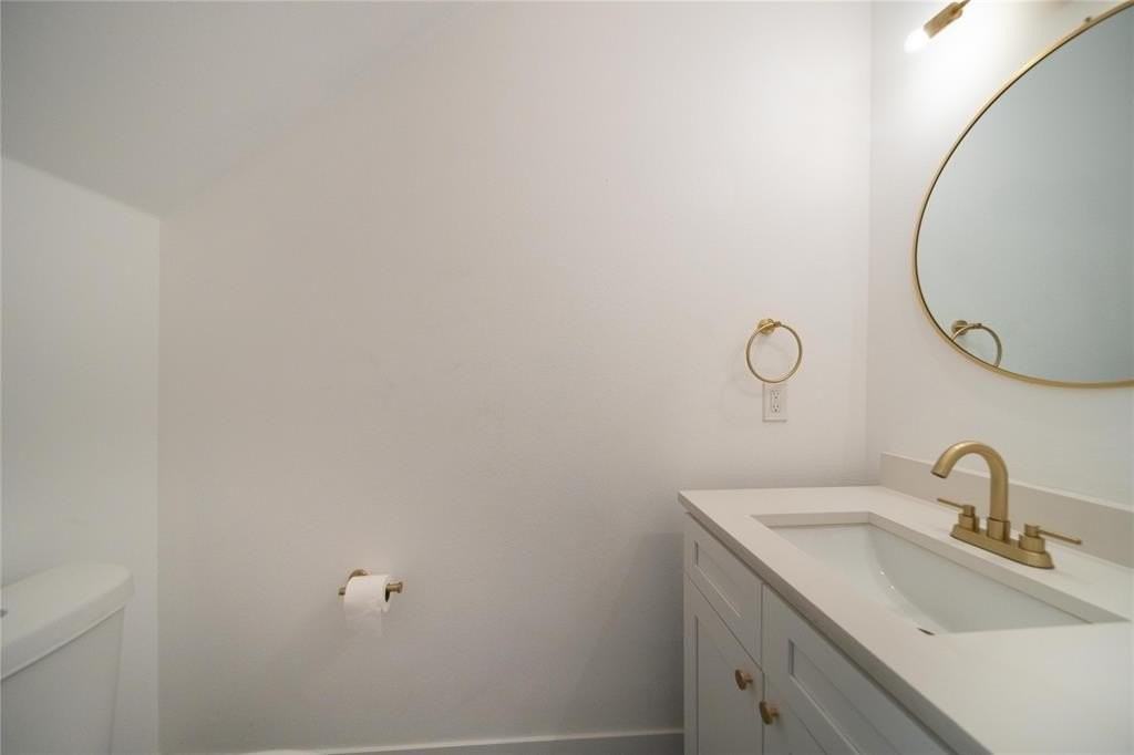 2814 Chicago St - Photo 3 of 31