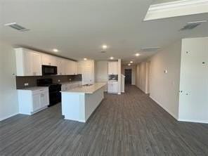 1900 Damianita Dr - Photo 4 of 22