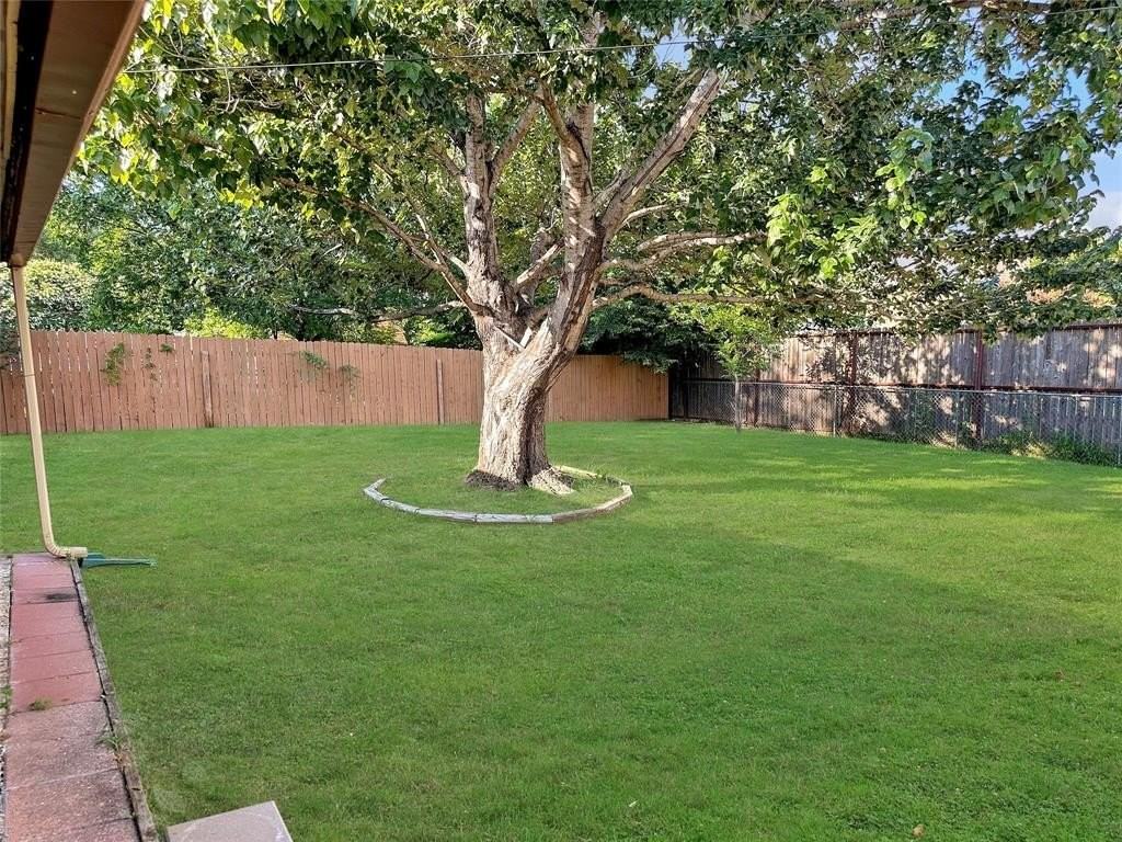 708 Crestview Dr - Photo 7 of 19