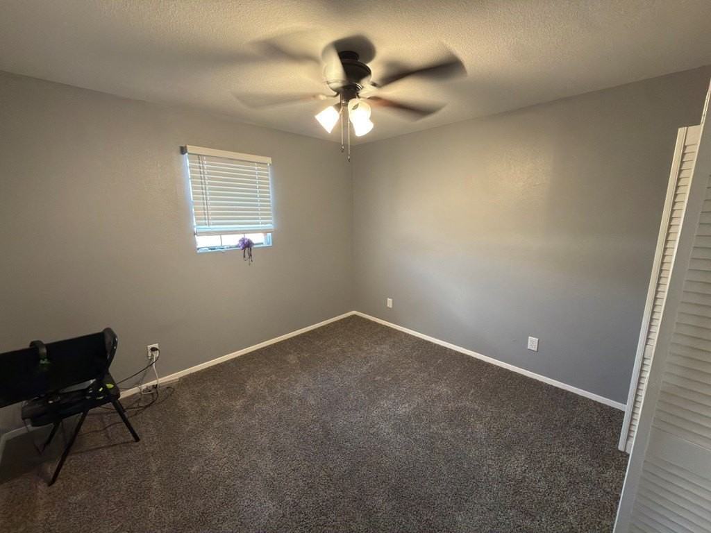 1805 S Bryan Ave - Photo 4 of 20