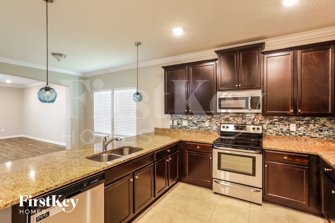 7142 Claremont Creek Dr - Photo 7 of 16