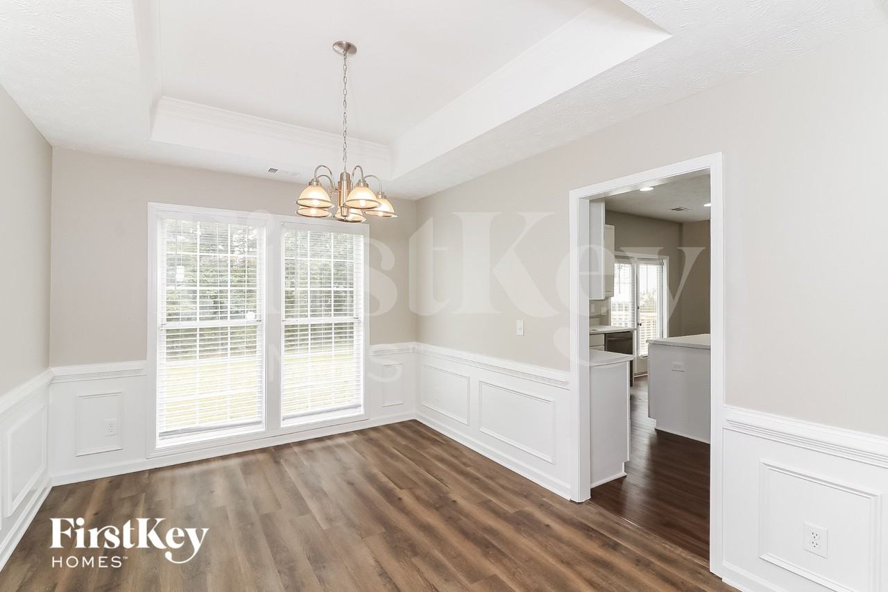 1455 Chamirey Dr Sw - Photo 4 of 15