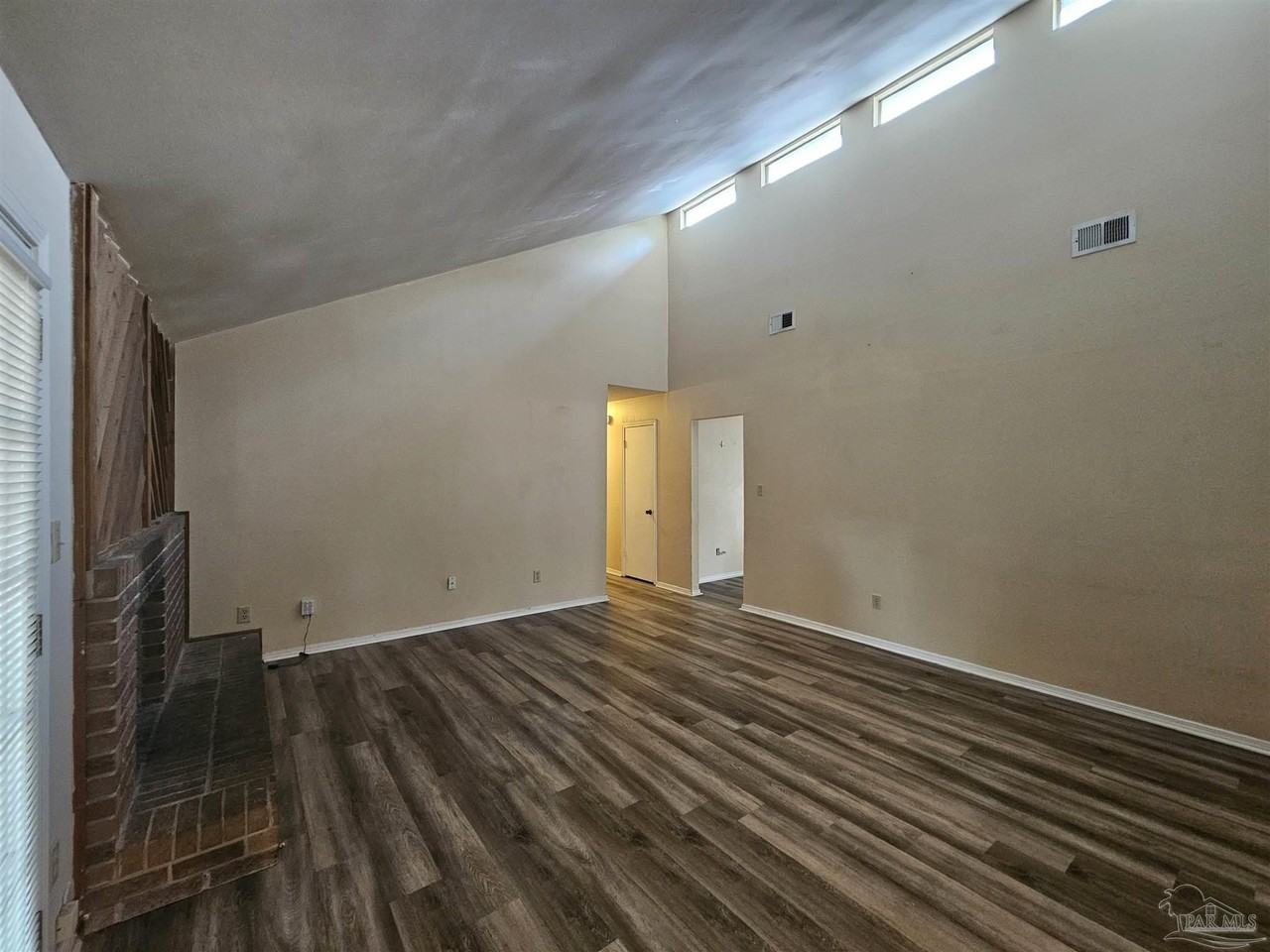 4417 Eastpointe Dr - Photo 7 of 11