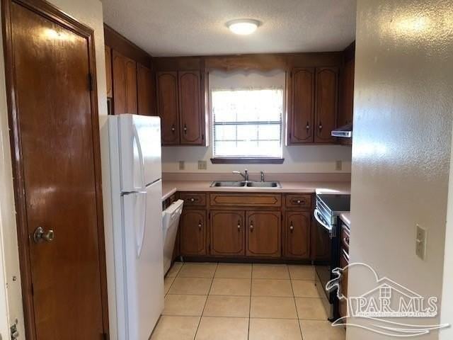 830 Christian Dr - Photo 3 of 6