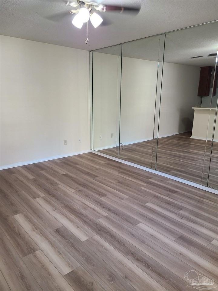 501 E Burgess Rd Apt H5 #H5 - Photo 2 of 16