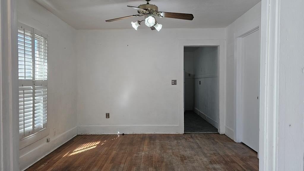 1210 W Indiana Ave - Photo 7 of 13