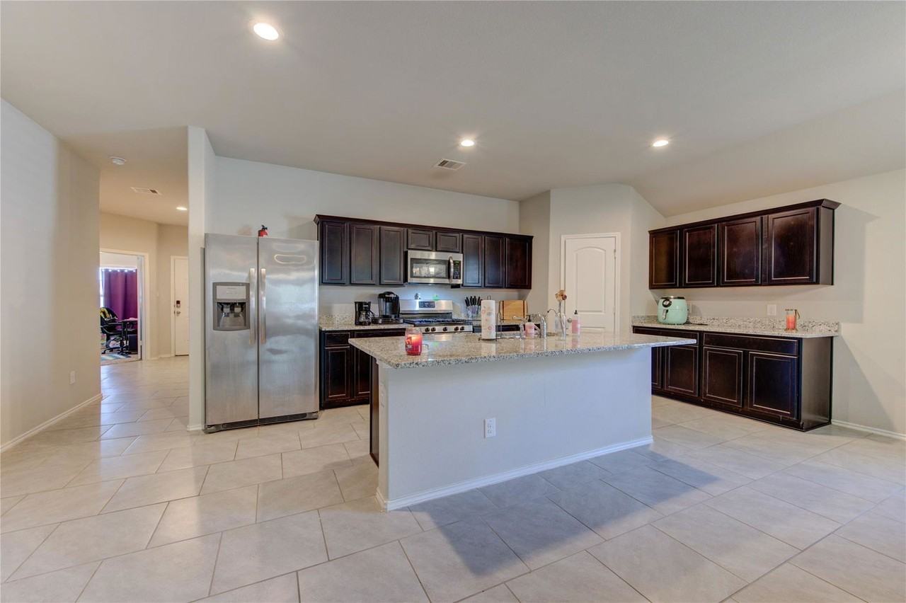 23726 Bluewood Trce - Photo 7 of 8