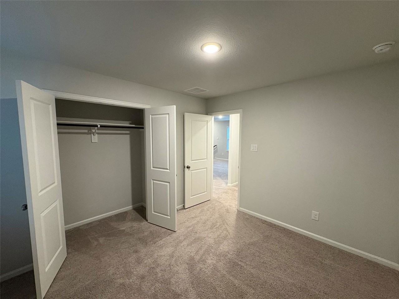 56 Valiant Ridge Trl - Photo 2 of 8