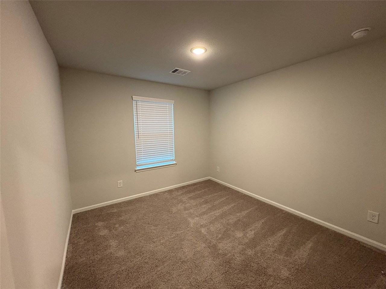 56 Valiant Ridge Trl - Photo 3 of 8