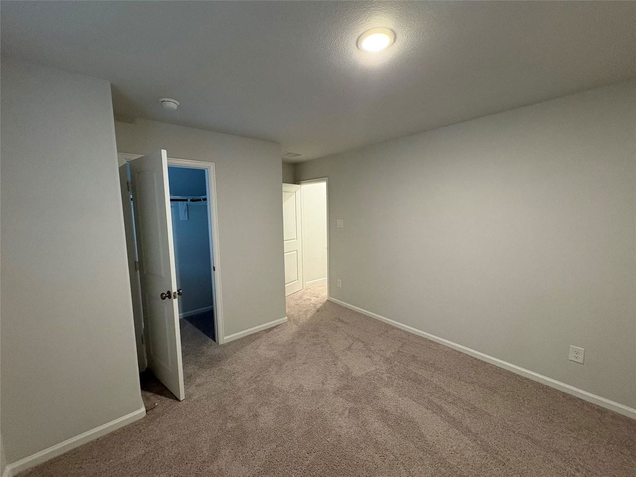 56 Valiant Ridge Trl - Photo 4 of 8