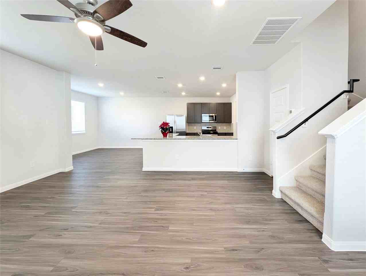 13344 Burbot Dr - Photo 3 of 8